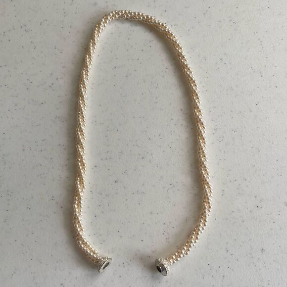 Faux Pearl Triple Wrap Necklace w/ Magnetic Silver-tone Center Clasp - Picture 3 of 4